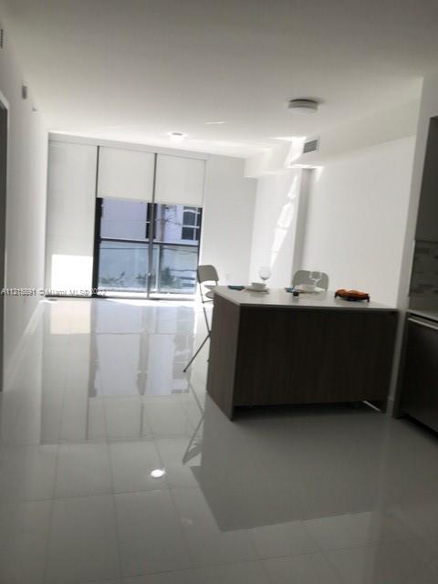 201 SW 17Rd. # 305