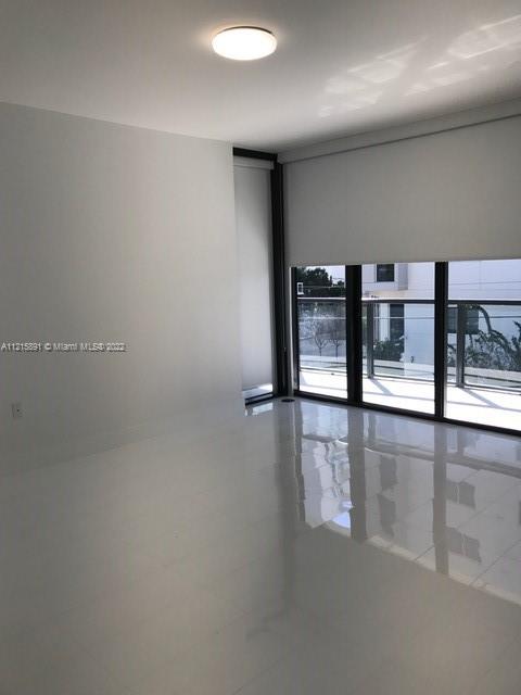 201 SW 17Rd. # 305