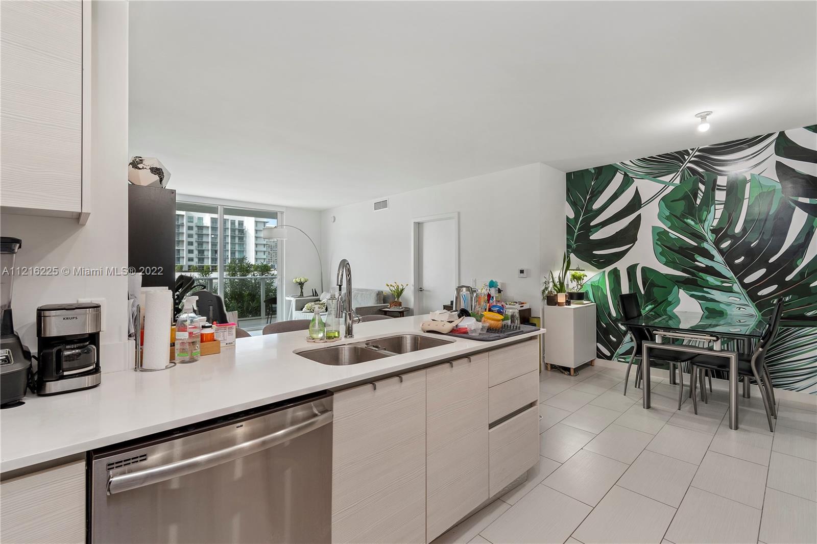 4250 Biscayne Blvd # 817