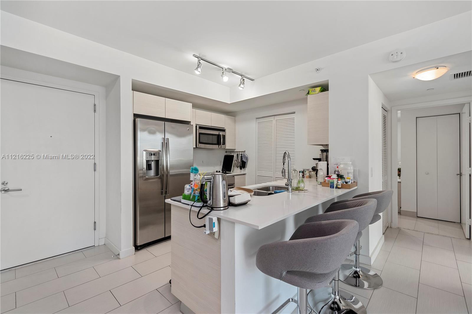 4250 Biscayne Blvd # 817
