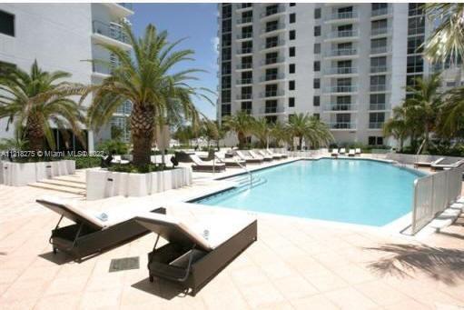1050 BRICKELL AV # 2002
