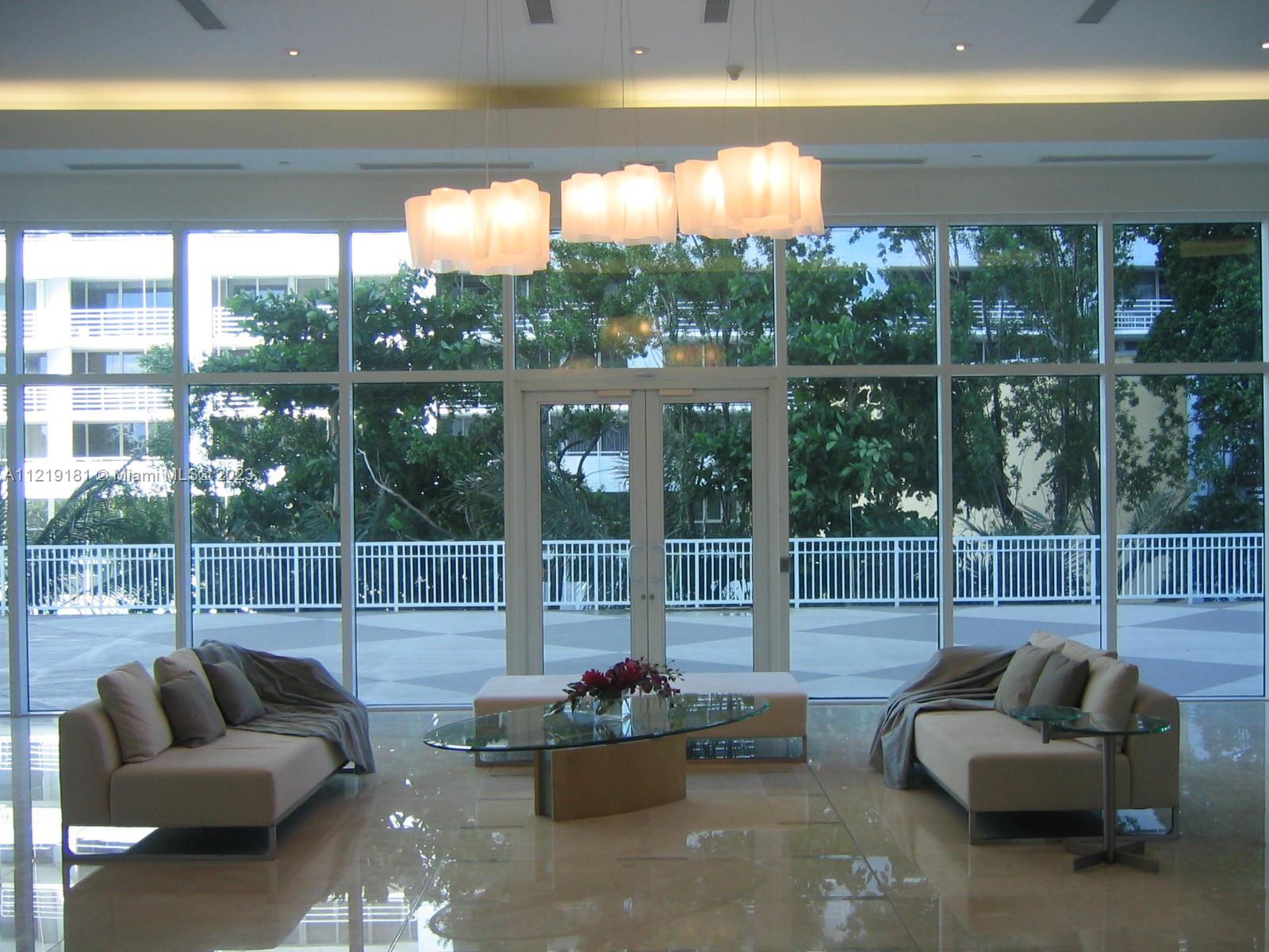 2101 Brickell Ave # 1401