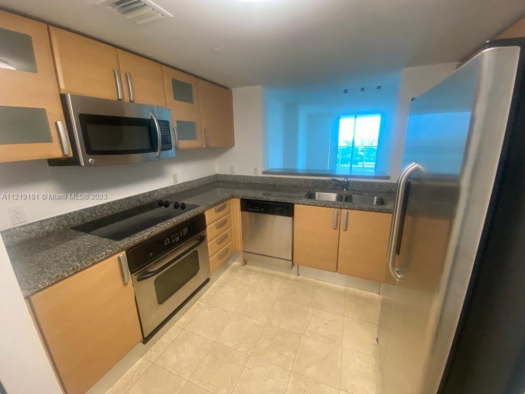 2101 Brickell Ave # 1401