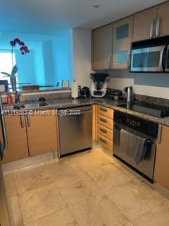 2101 Brickell Ave # 1806