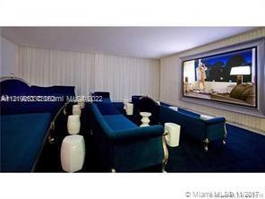 465 BRICKELL AV # 806