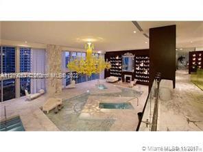 465 BRICKELL AV # 806