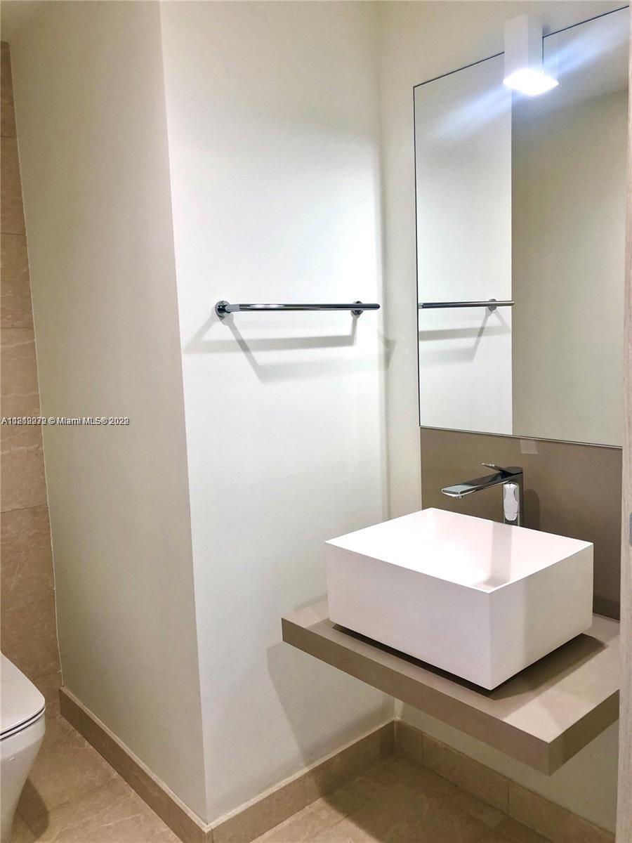 1000 Brickell Plaza # 2414