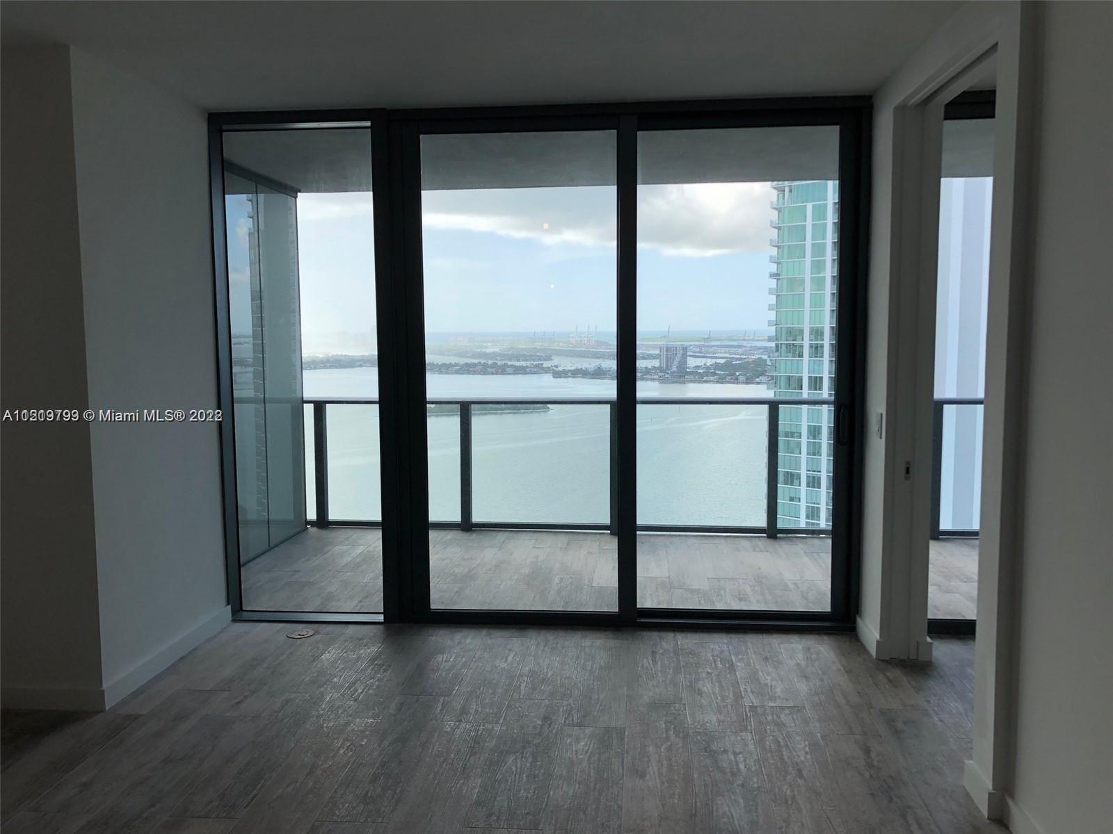 650 NE 32 ST # 4202