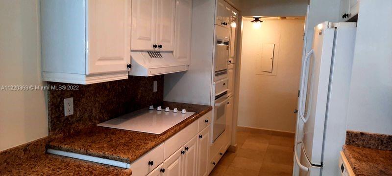 8925 Collins Ave # 5D
