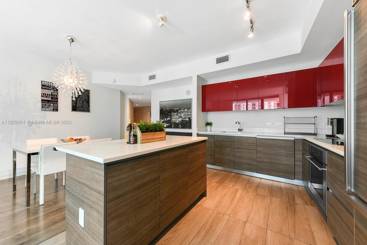1100 S Miami Ave Unit: 1810