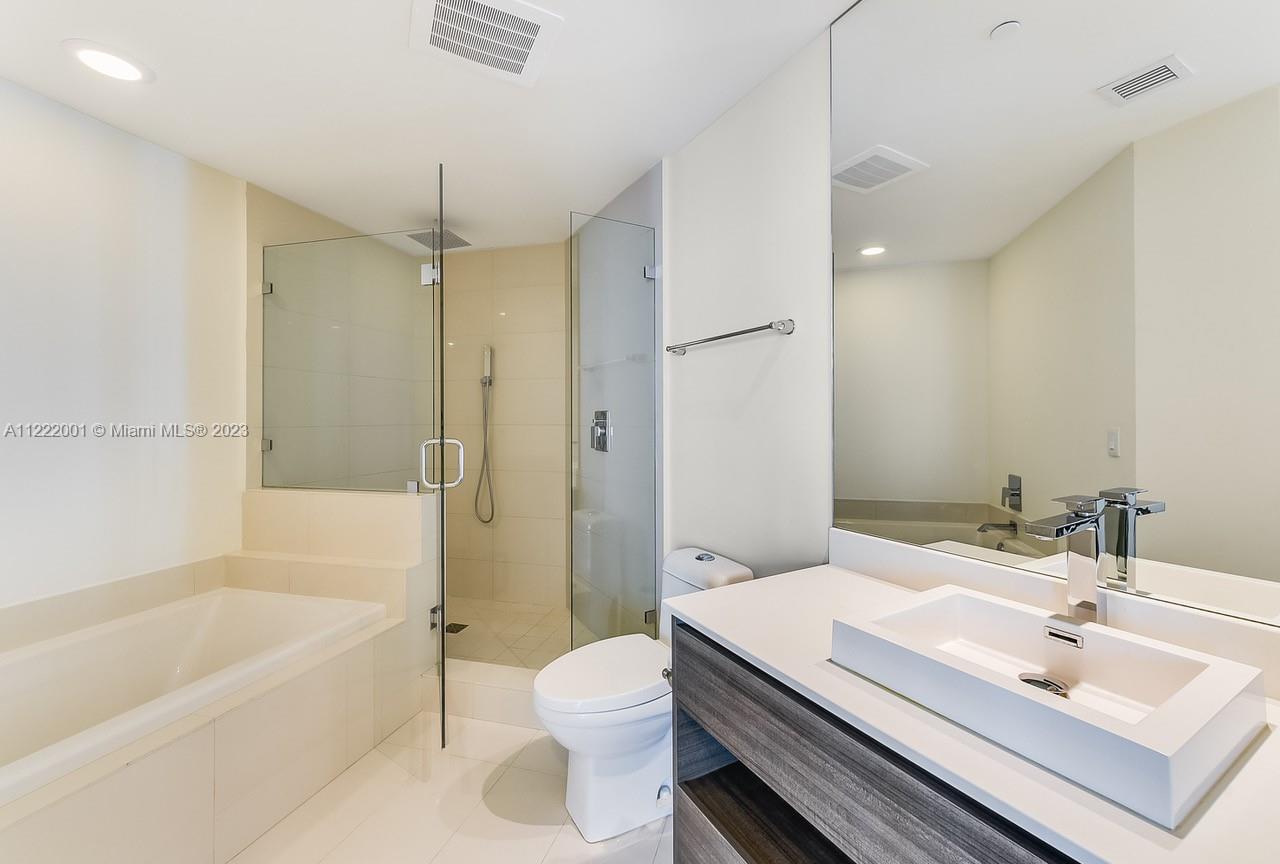 1100 S Miami Ave Unit: 1810