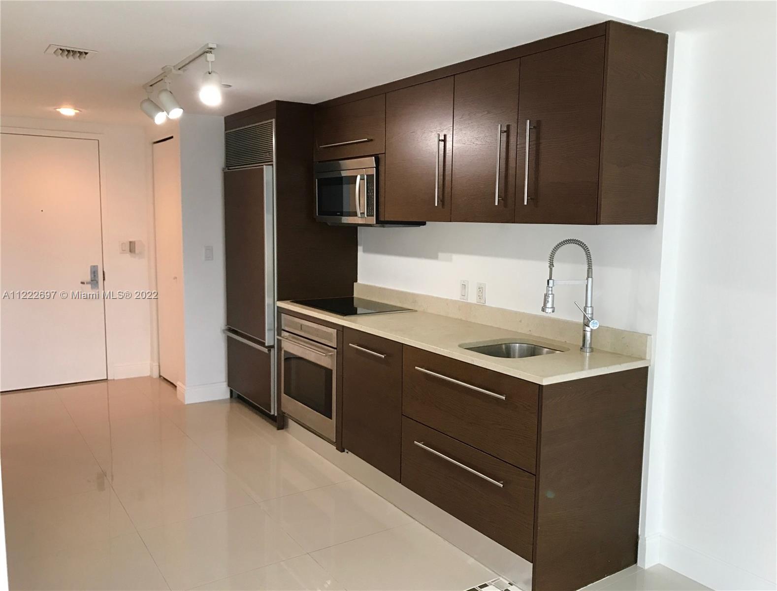 465 BRICKELL AVE # 1604