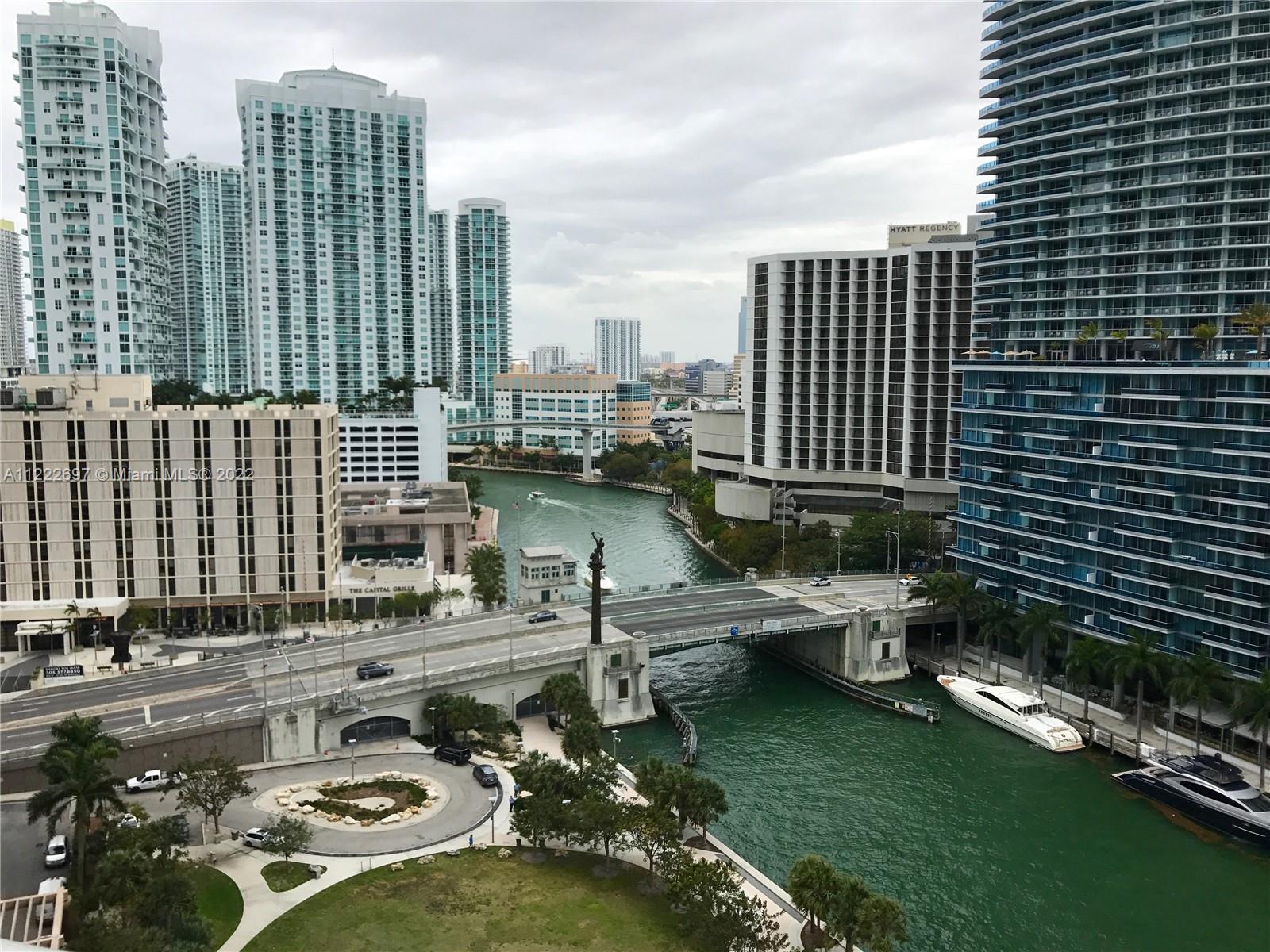 465 BRICKELL AVE # 1604