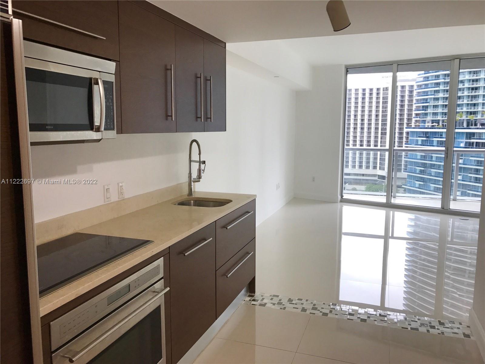 465 BRICKELL AVE # 1604