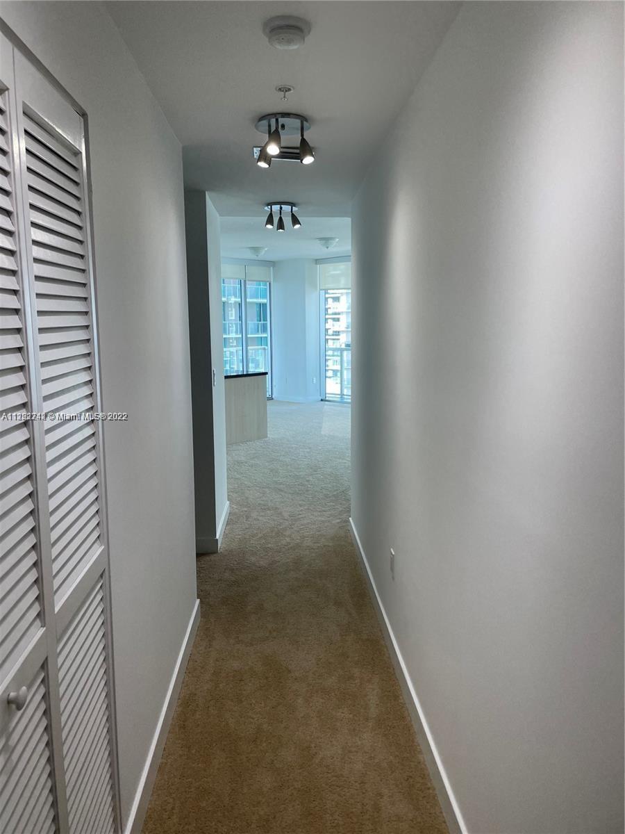 79 SW 12th St Unit: 2507-S