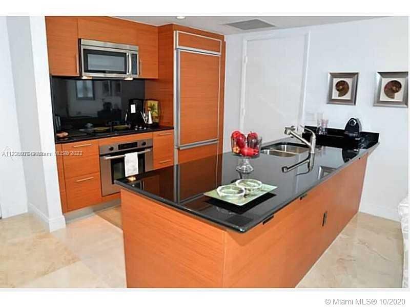 50 Biscayne Blvd # 3208