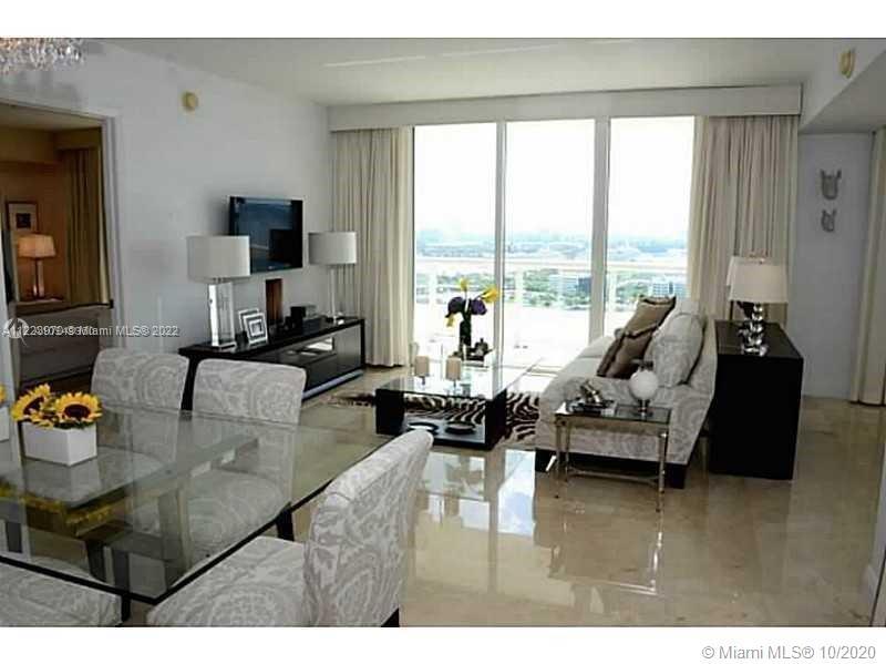 50 Biscayne Blvd # 3208