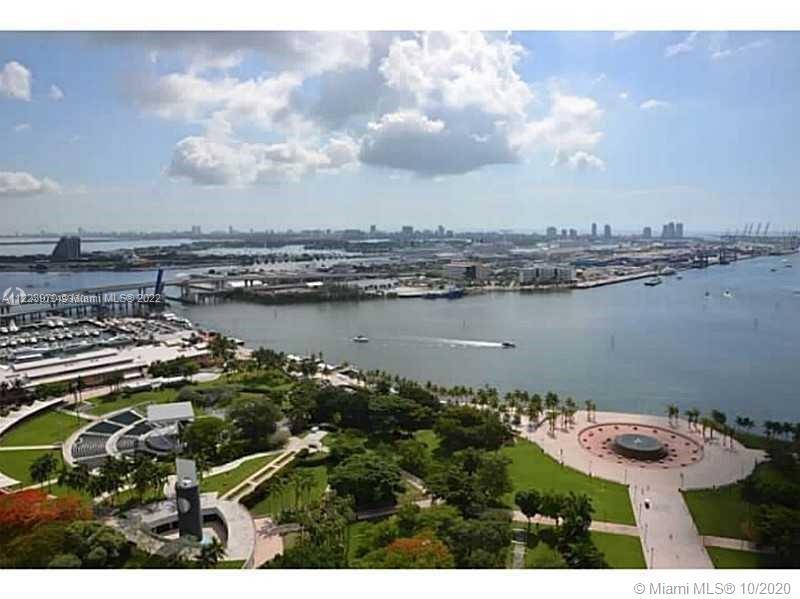 50 Biscayne Blvd # 3208