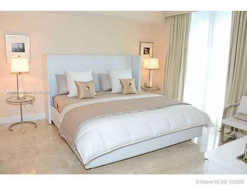 50 Biscayne Blvd # 3208