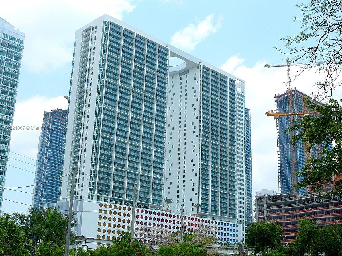 500 Brickell Ave # 3910
