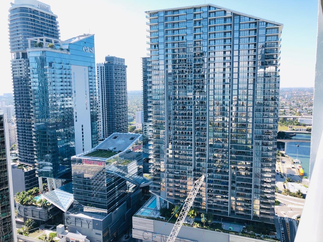 500 Brickell Ave # 3910