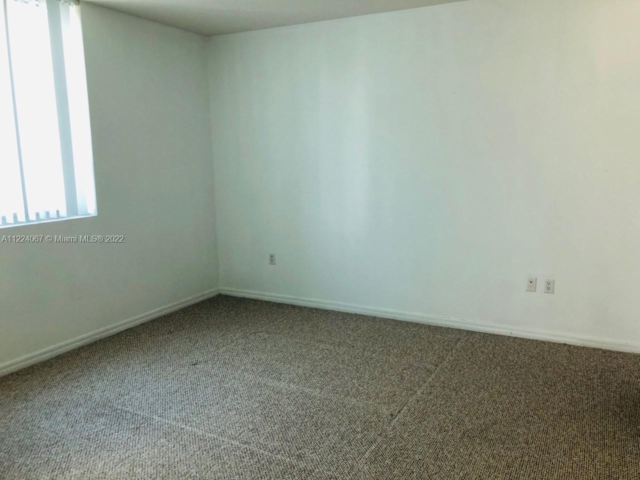 500 Brickell Ave # 3910