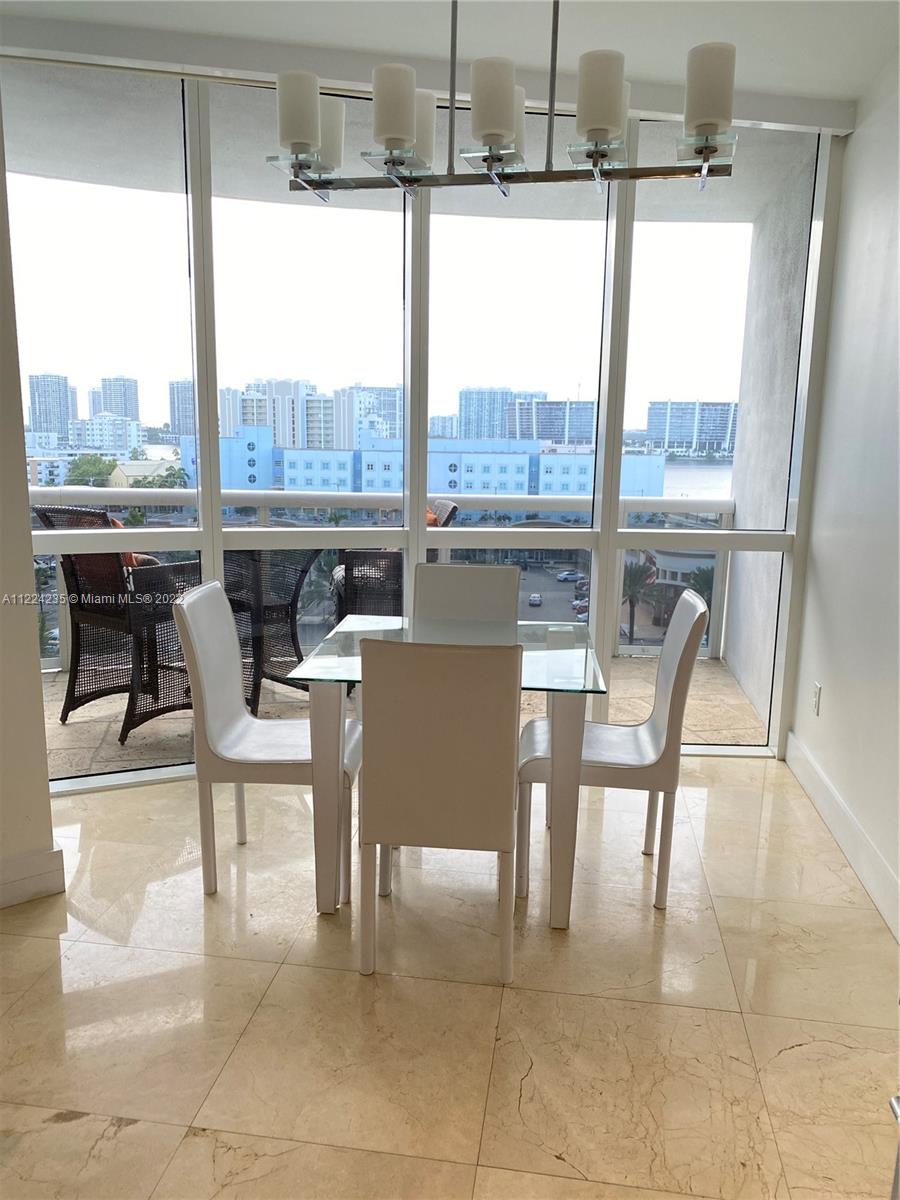 18201 Collins Ave # 901A