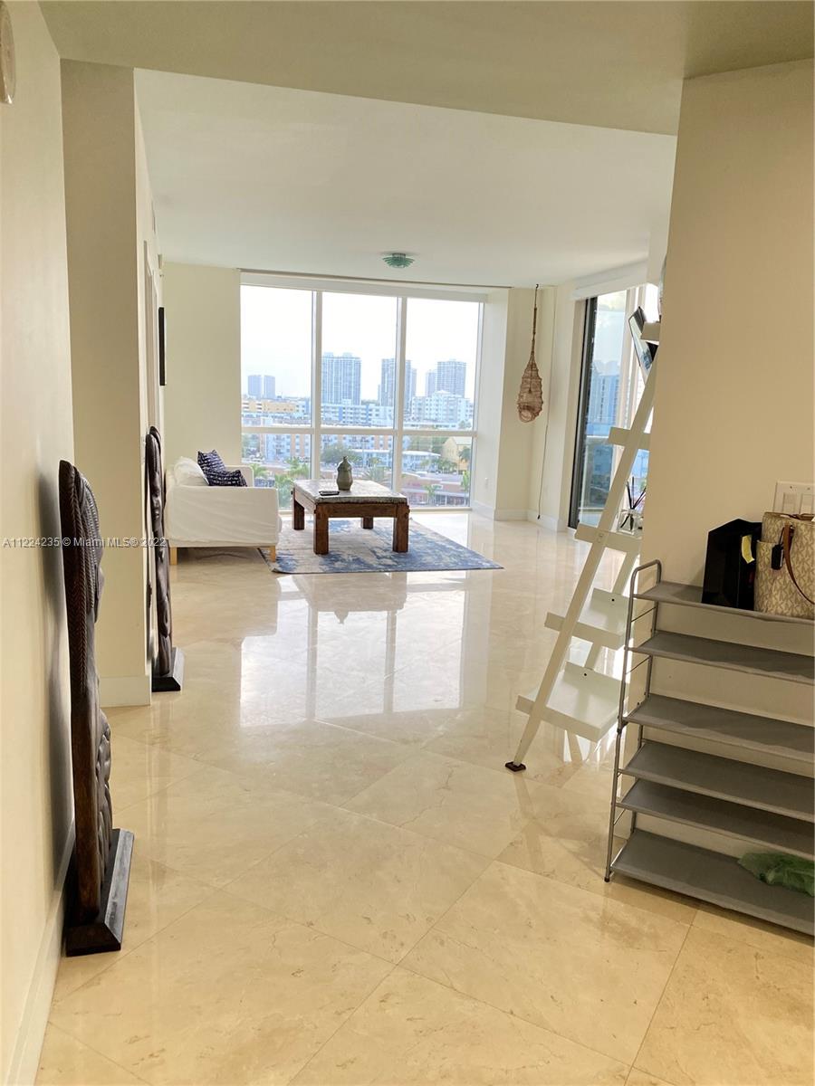 18201 Collins Ave # 901A