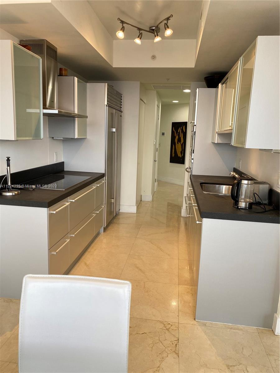 18201 Collins Ave # 901A