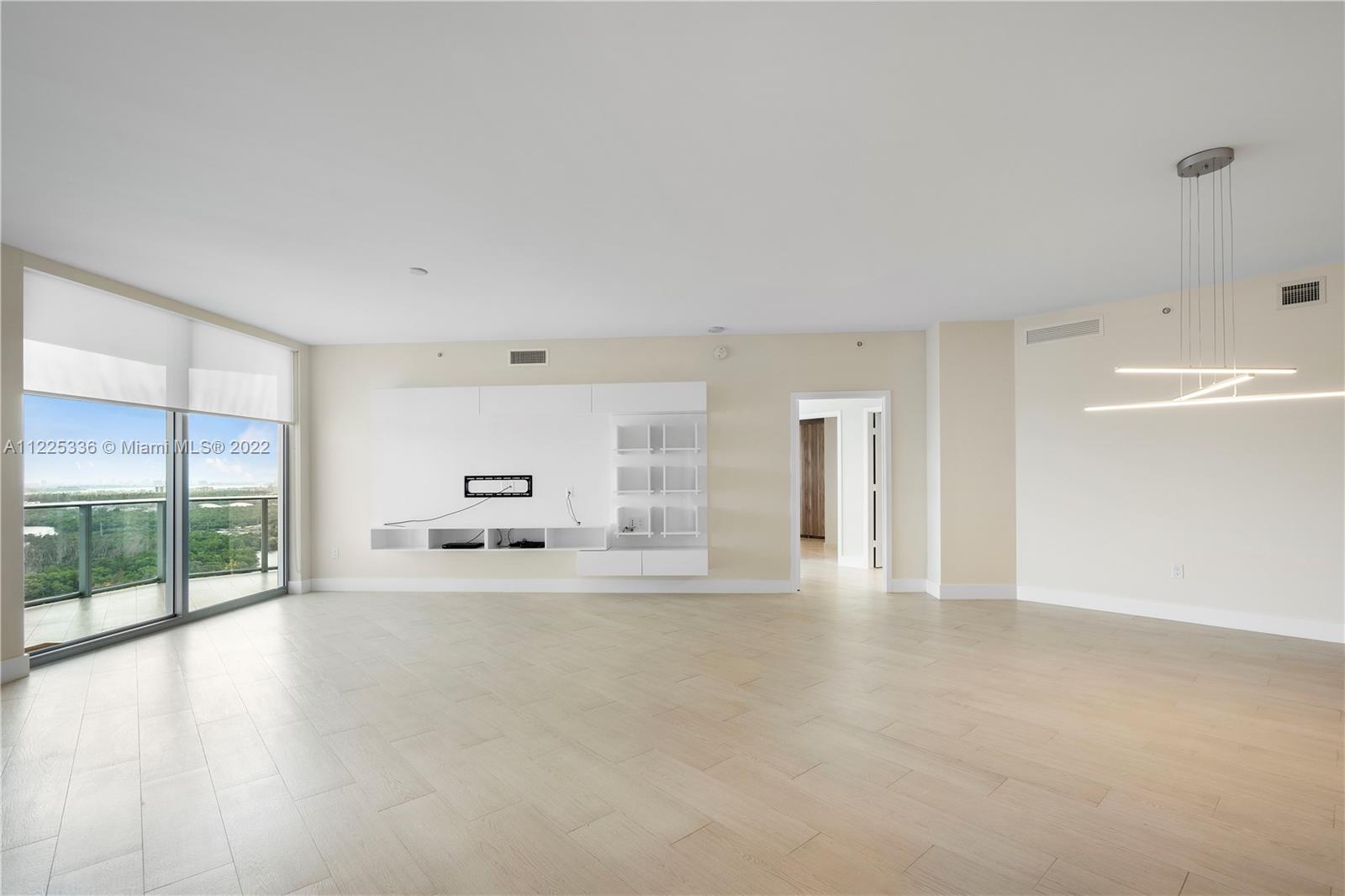 17111 Biscayne Blvd # 2304