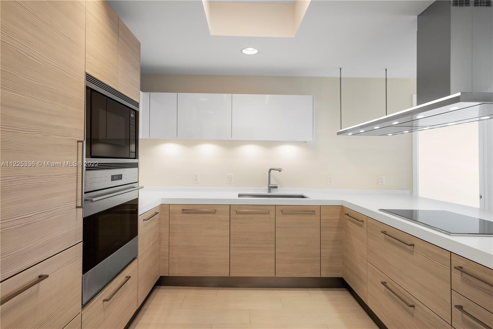 17111 Biscayne Blvd # 2304