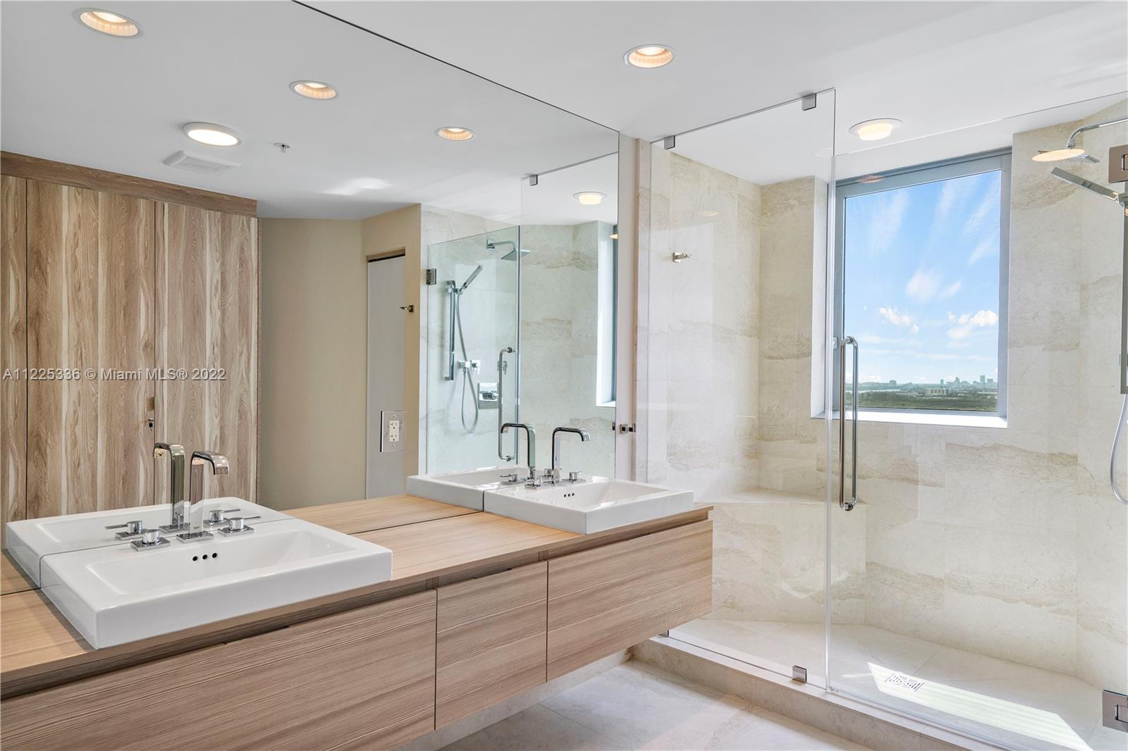 17111 Biscayne Blvd # 2304