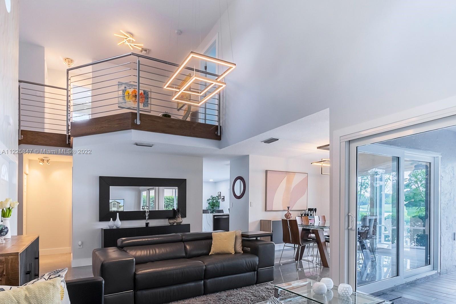 10075 NW 54th Ter