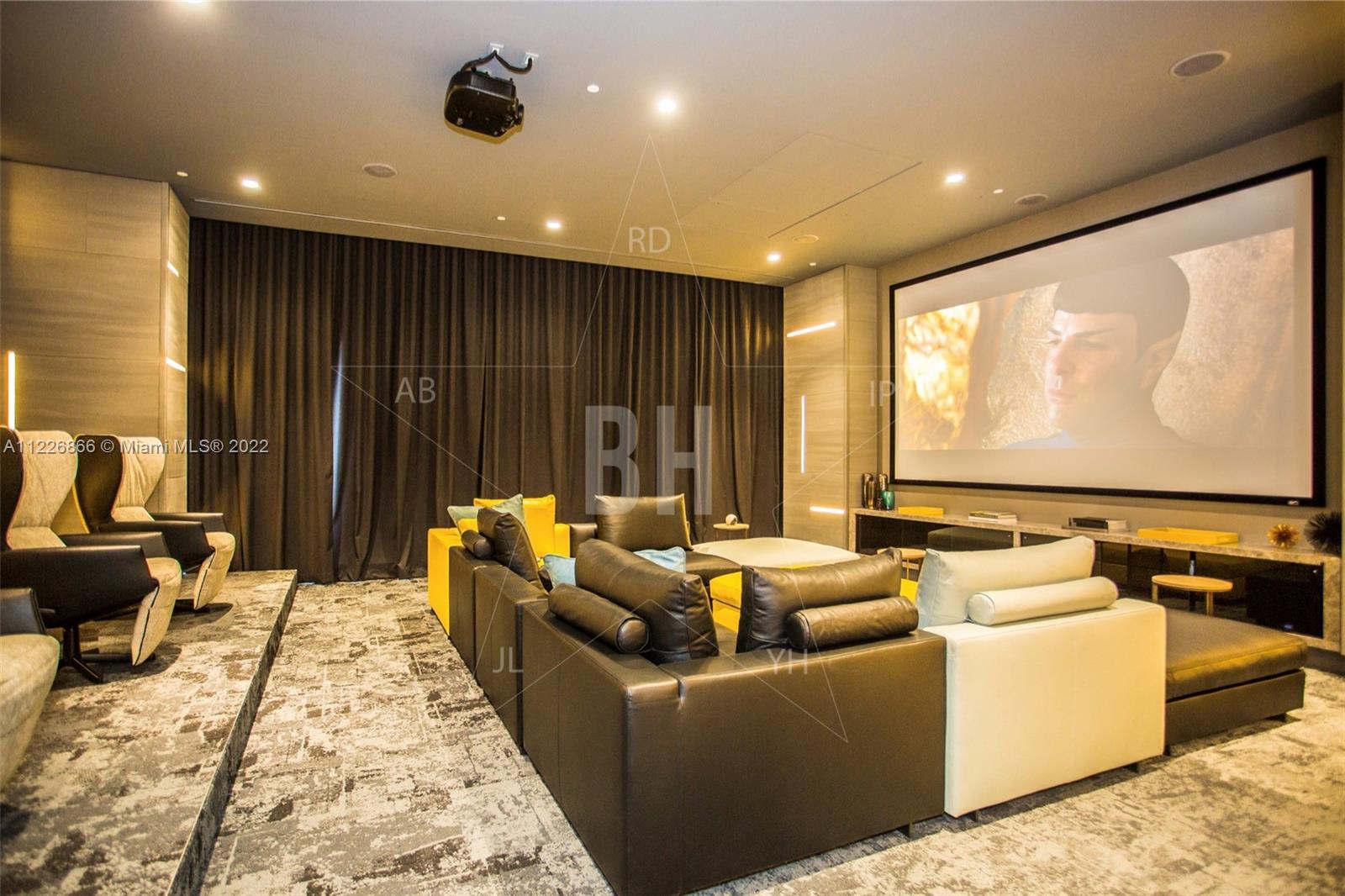 45 SW 9 Street # 4706
