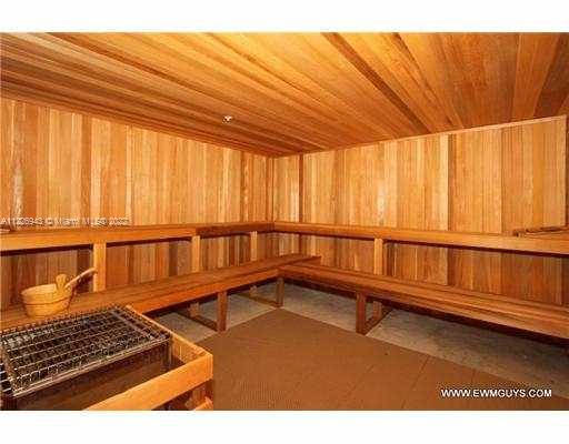 92 SW 3rd St # 4202