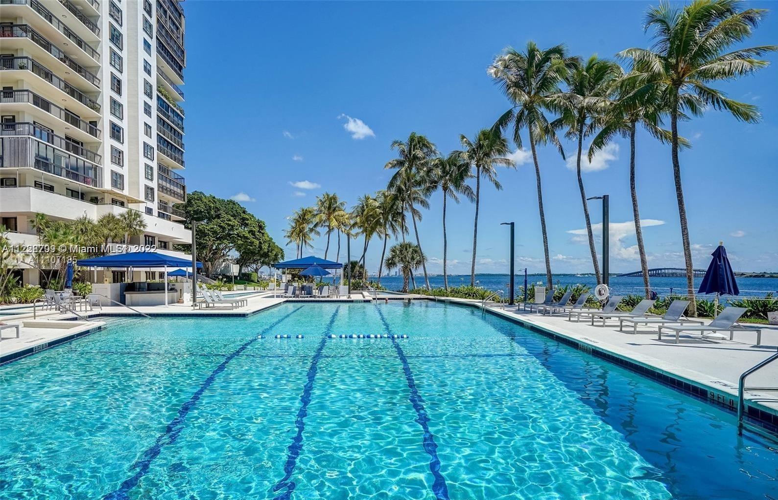 2333 Brickell Ave # 2710