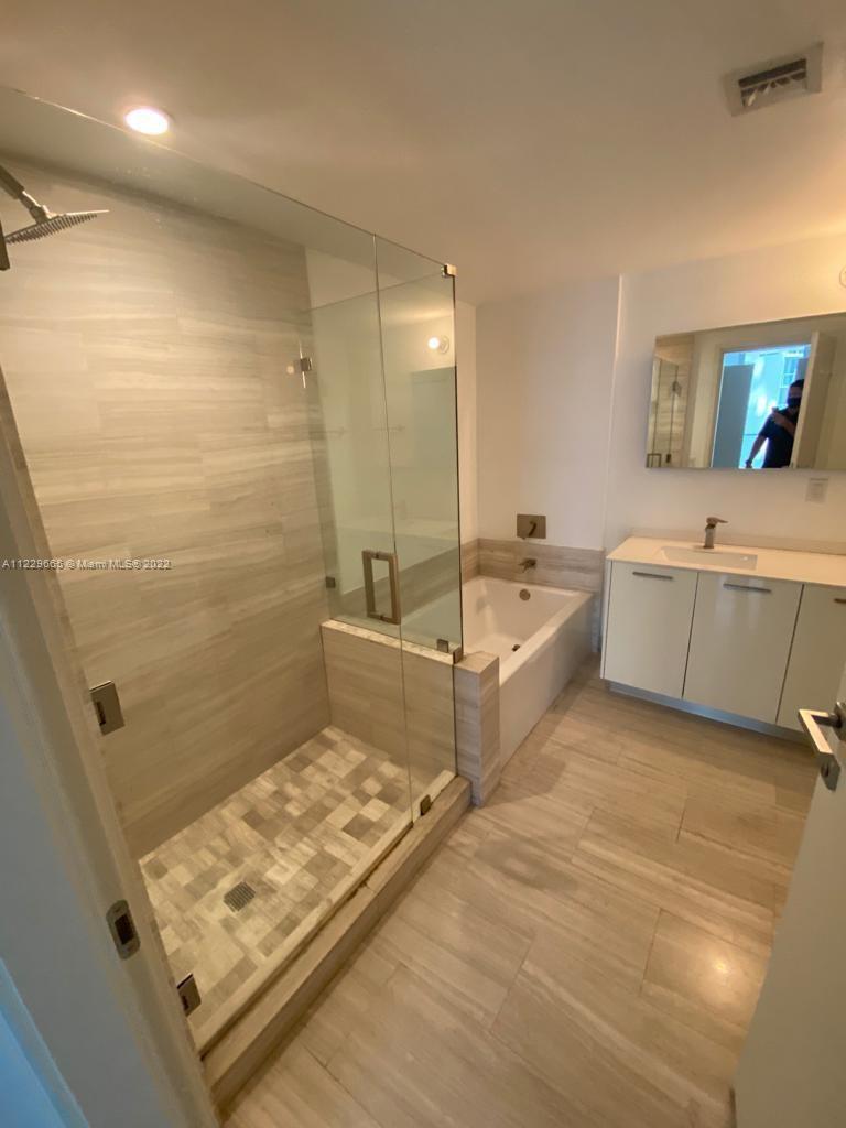 1300 Brickell Bay Dr # 603