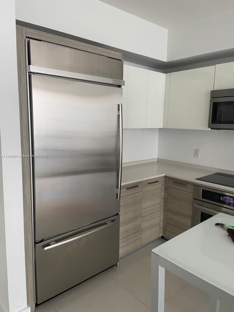 1300 Brickell Bay Dr # 603