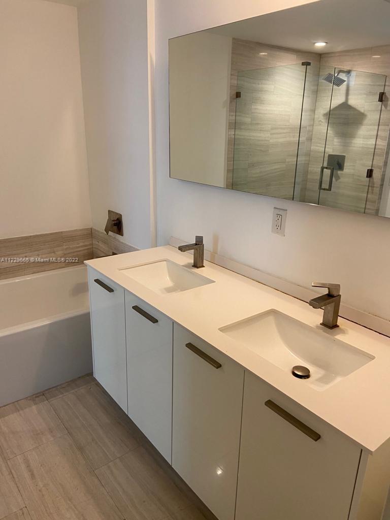1300 Brickell Bay Dr # 603