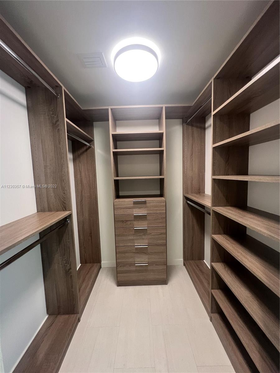 1000 Brickell Plaza # 1907