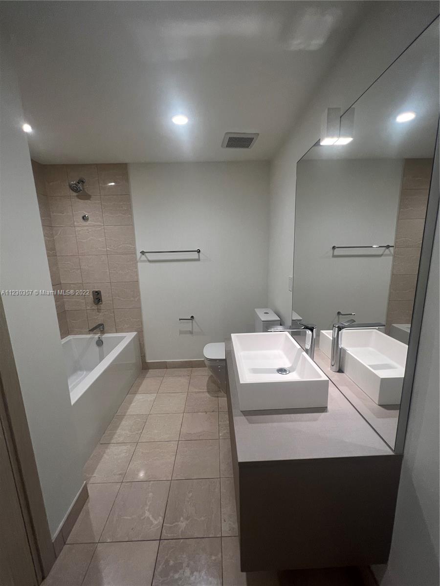 1000 Brickell Plaza # 1907