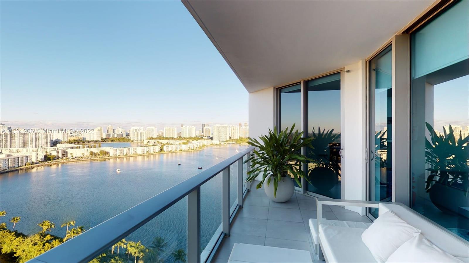 17301 Biscayne Blvd # 1906