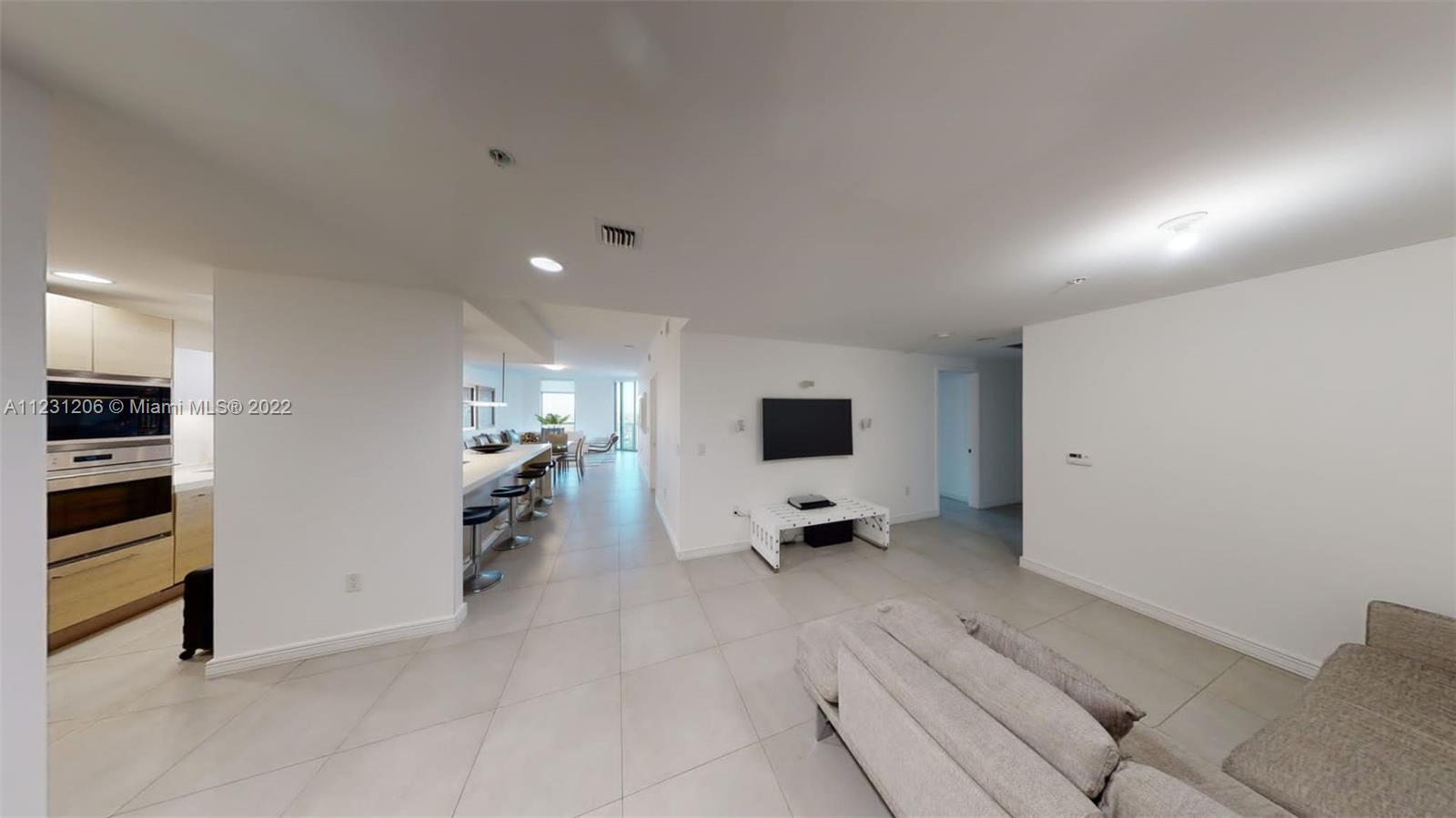 17301 Biscayne Blvd # 1906