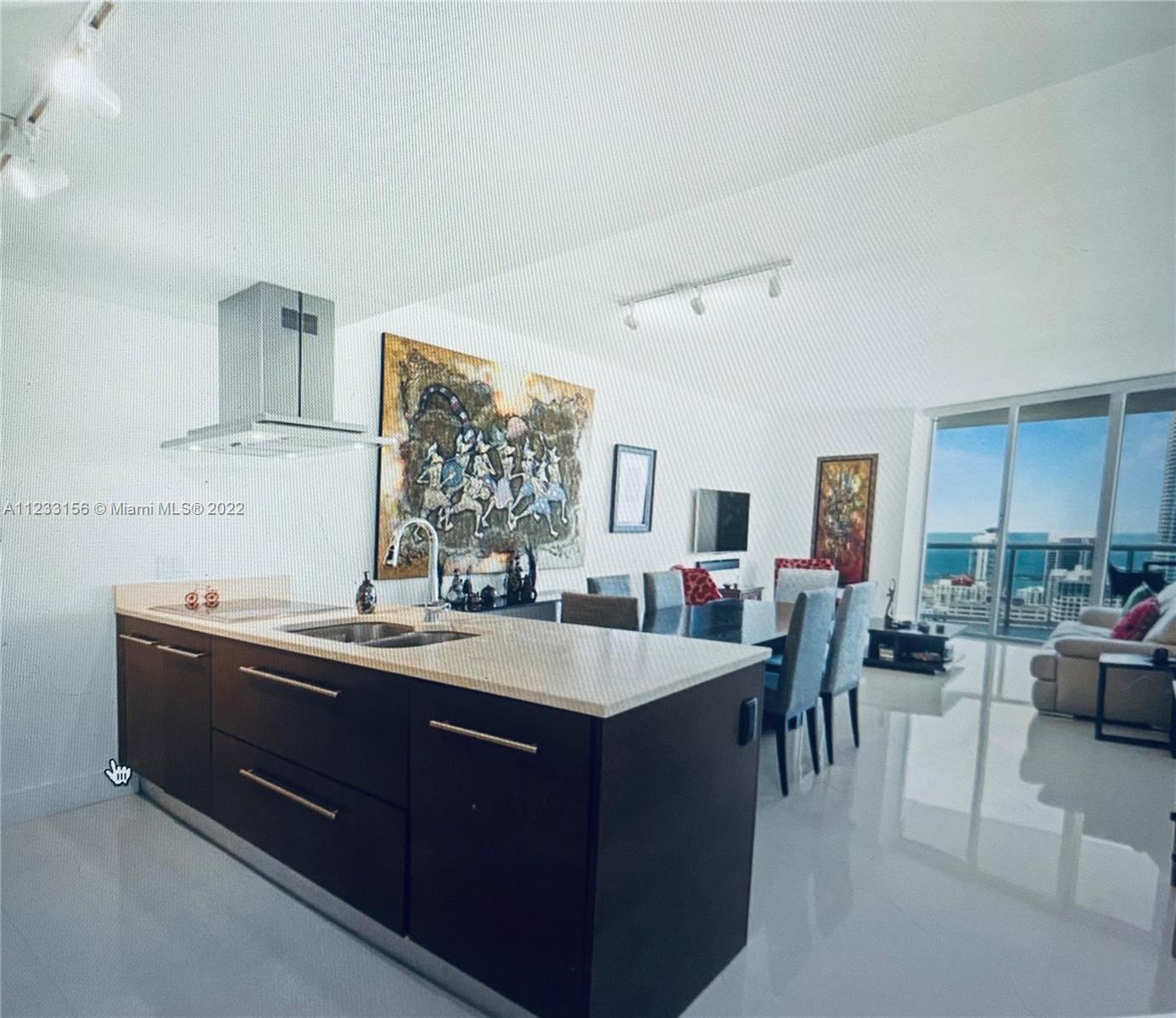 495 Brickell Ave # 5207
