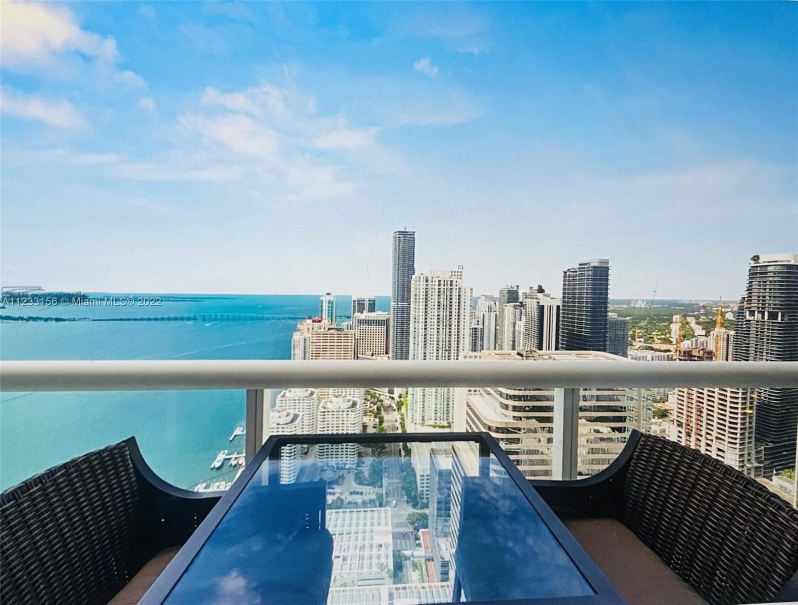 495 Brickell Ave # 5207