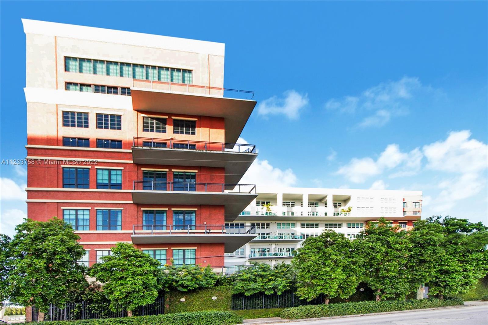 1749 NE Miami Ct Unit: 202