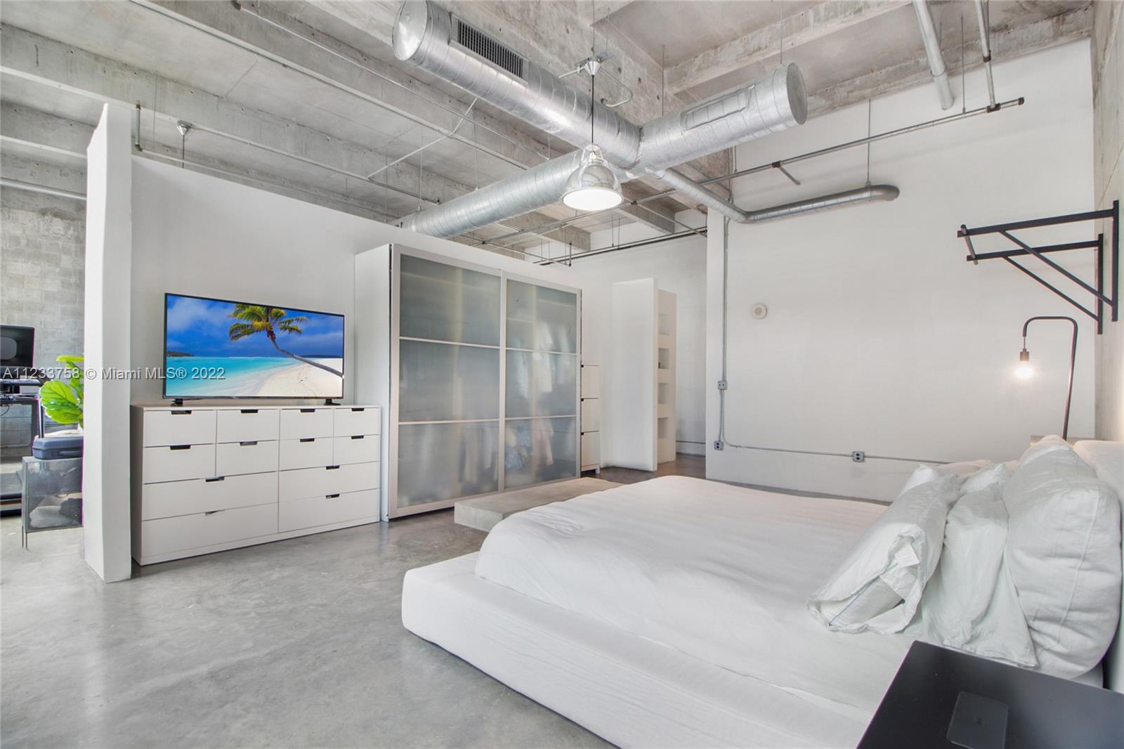 1749 NE Miami Ct Unit: 202