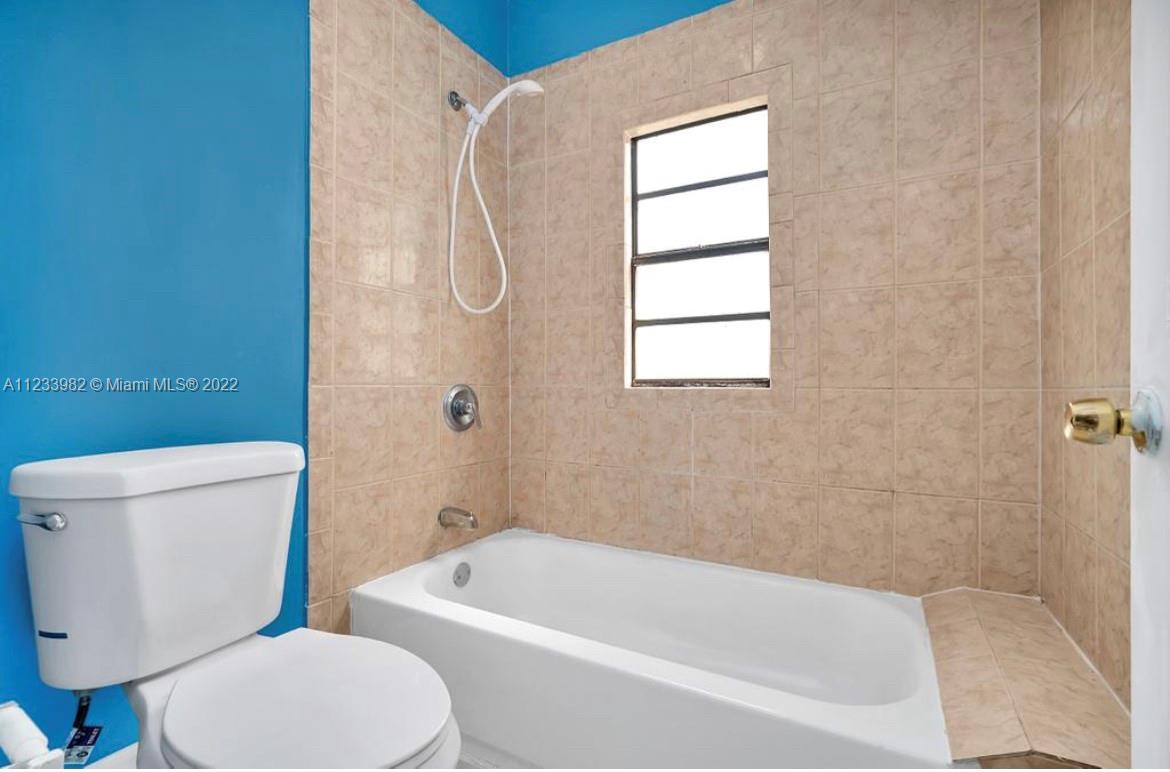 613 Sharar Ave # 2, Opa-Locka Unit: 2