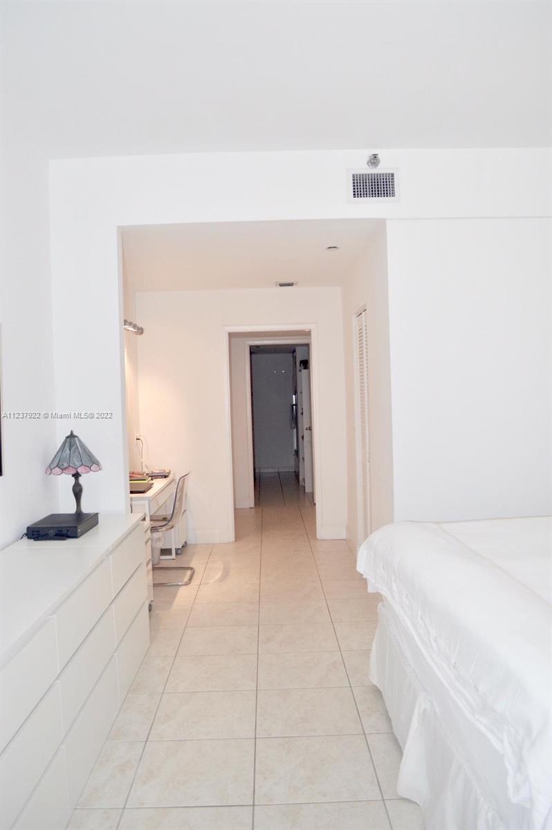 151 Crandon Blvd # 127