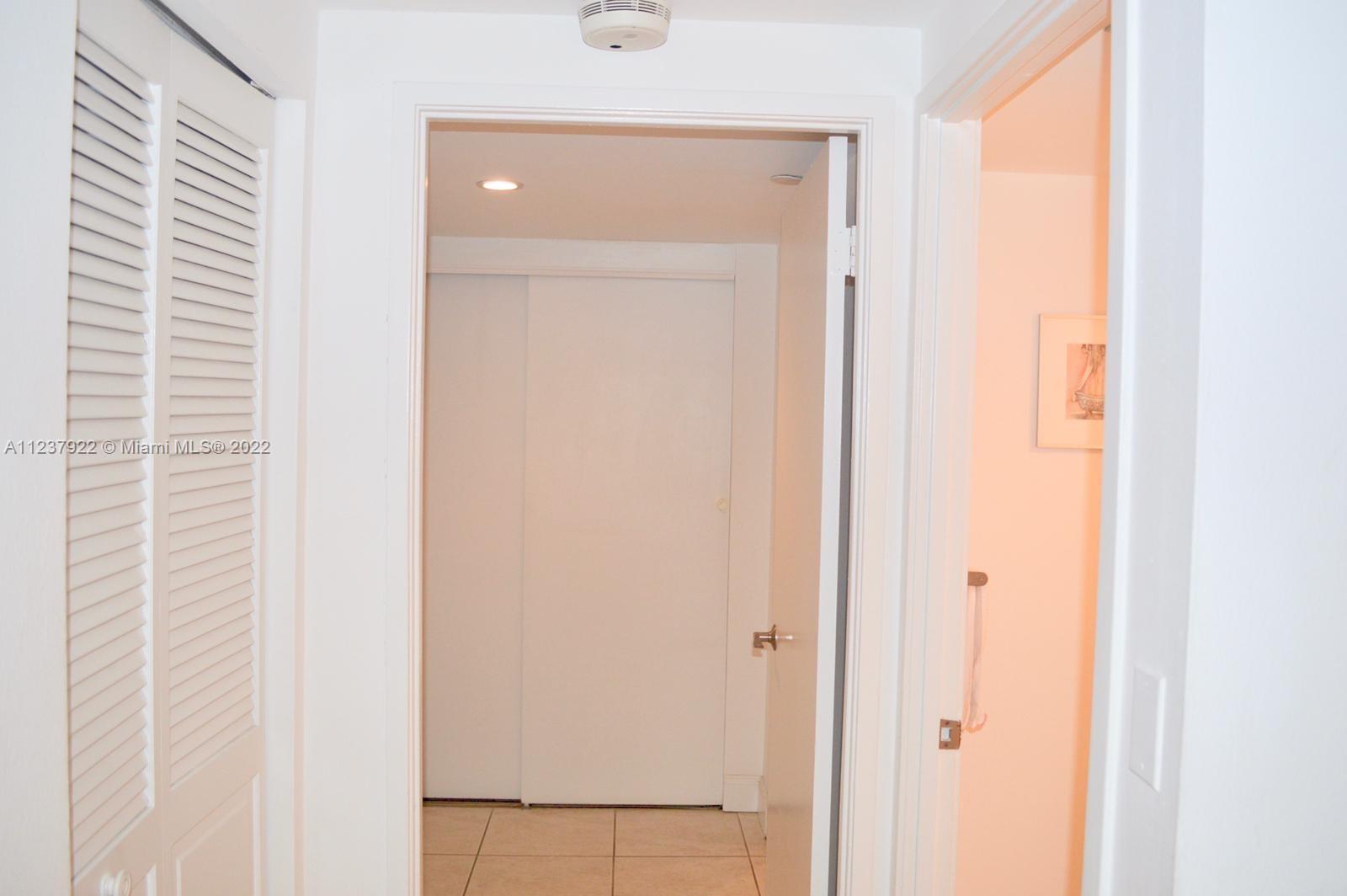151 Crandon Blvd # 127